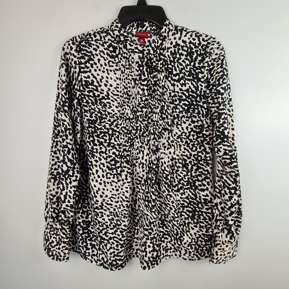 Merona Women's Cheetah Print 3/4 Button Down Blouse Small Long Sleeve Pleated‎